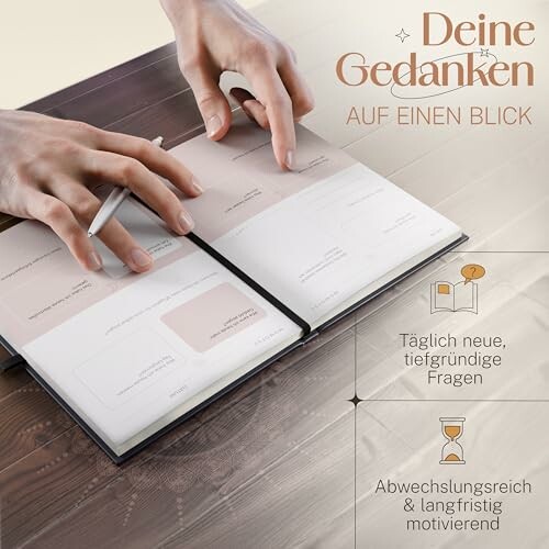 Notizbuch mit täglichen Fragen und Motivationssätzen